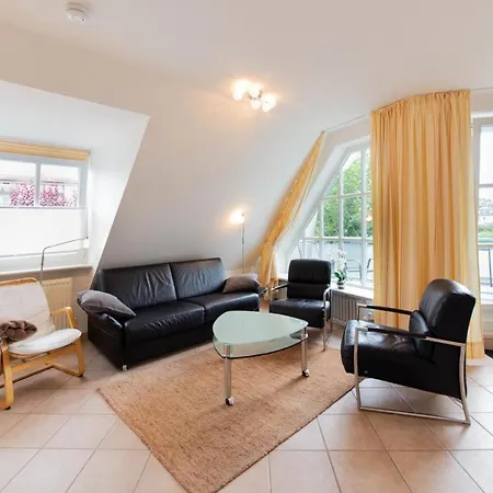 Ocean Drive 3 Apartment